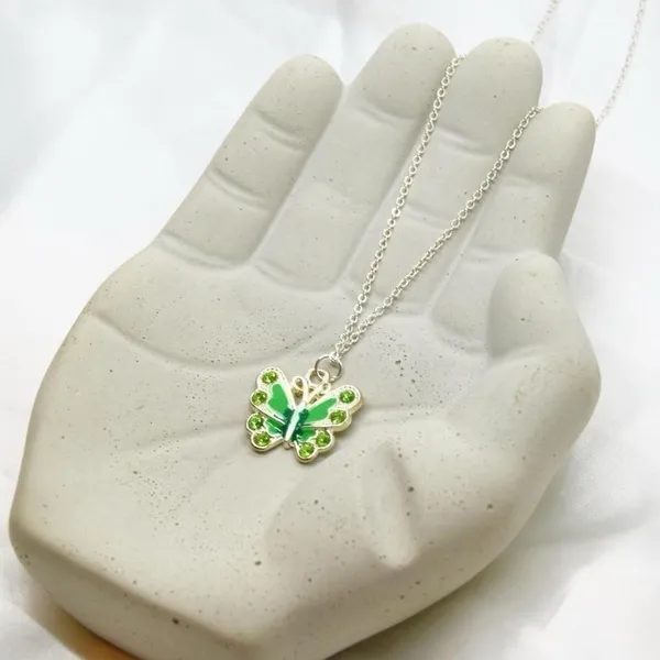 Green butterfly necklace - Image 3