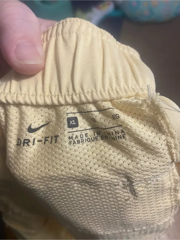Nike  Dri-FIT Pale Yellow - Image 2