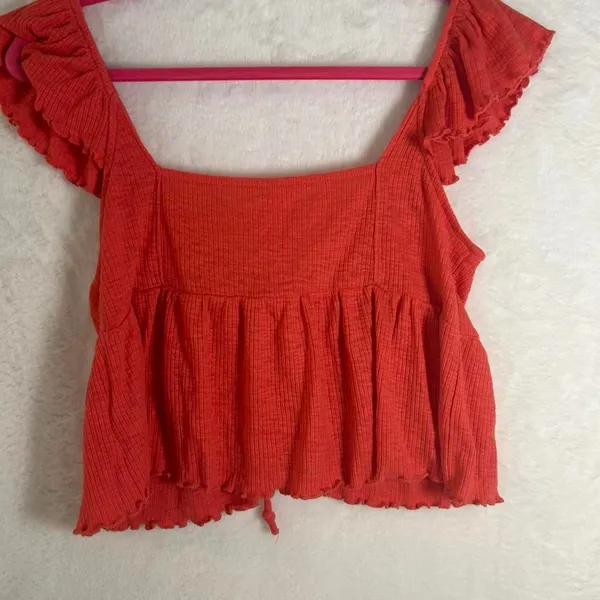 American Eagle coral tie front crop‎ top Size M - Image 4
