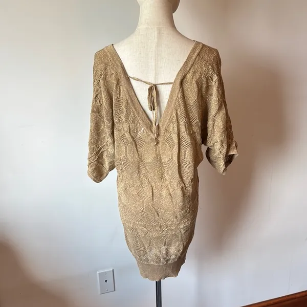 Motherhood Cream Tan Boxy 3/4 Sleeve Blouse - Image 2