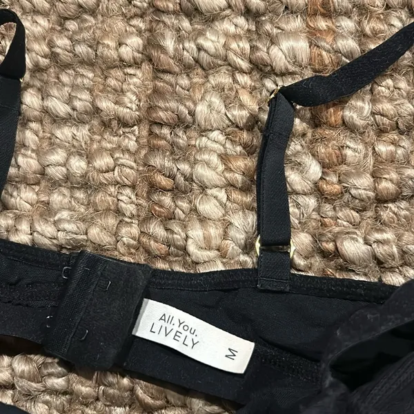 Lively Black Mesh‎ Bralette Size Medium Size L - Image 4