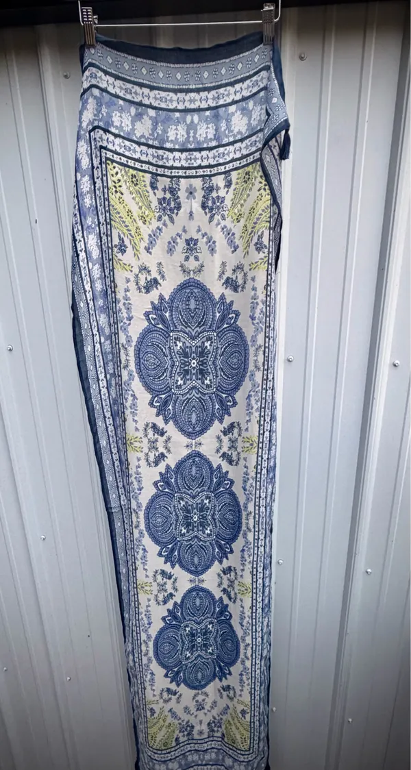 Cato Lightweight Summer Shawl/Scarf - Image 3