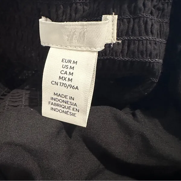 H&M Ruffle Pleated Cami Tank Top Sz M Black Shirt Smocked - Image 8