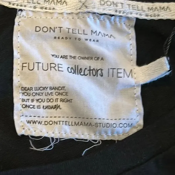 Don’t Tell Mama Women’s Black ‘Confidence Level: No Filter’ Black T-Shirt - Image 5