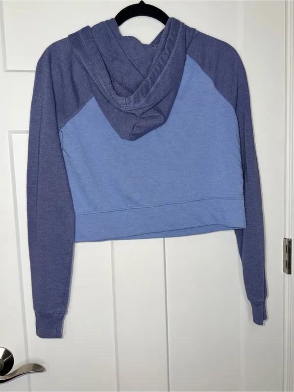 SO Lounge Life Color Block Cropped Hoodie - Image 2