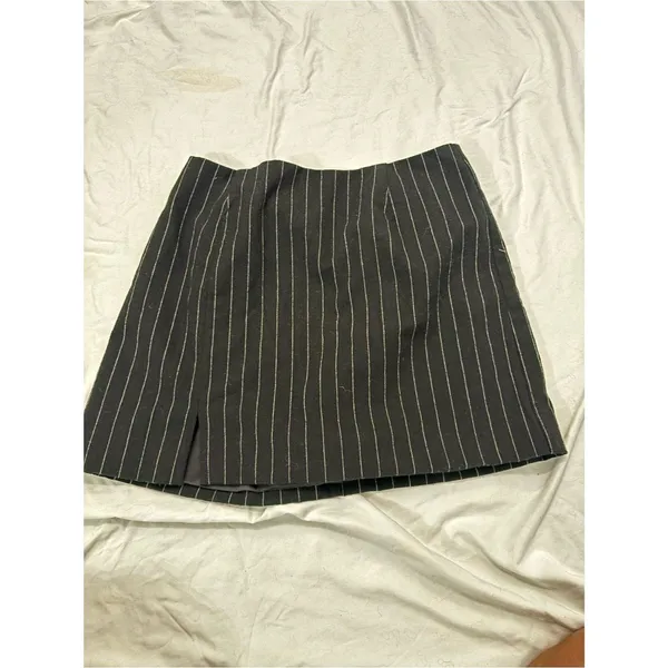 Madewell Size 8 Black Pinstripe Mini Skirt Front Slit Tailored Preppy Office Y2K - Image 4