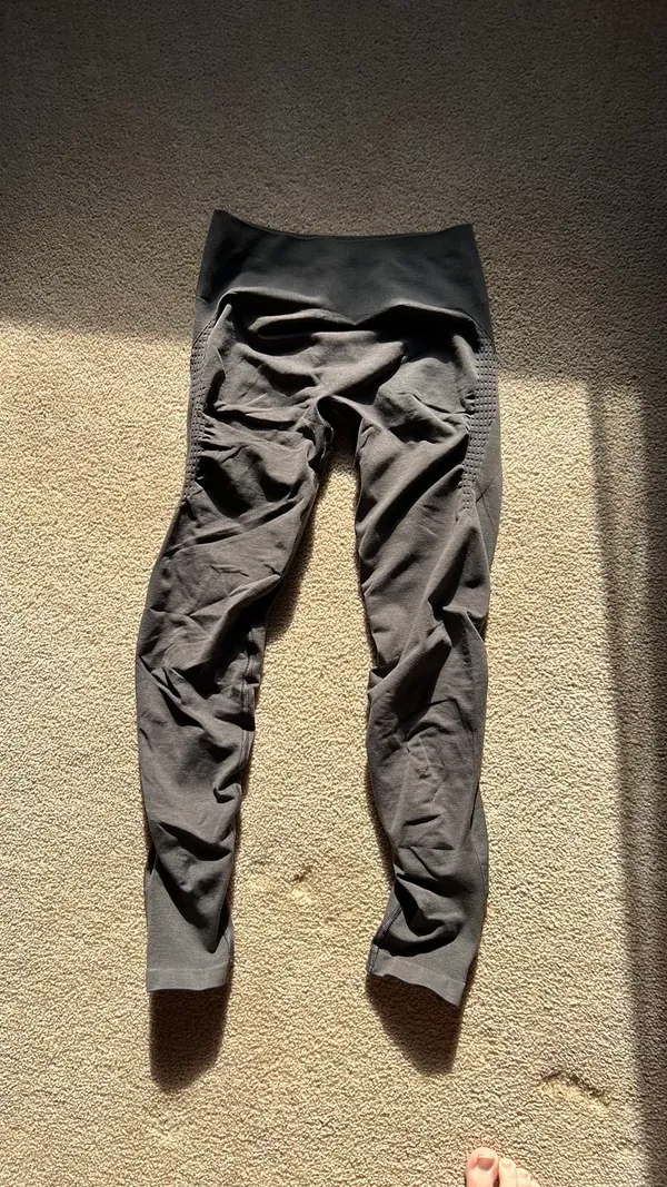 Alphalete Athletics Amplify Contour Legging - Image 4