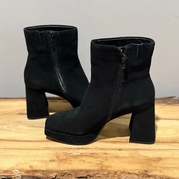 Dolce Vita Gracie Suede‎ Platform Boot Size 6 Black - Image 7