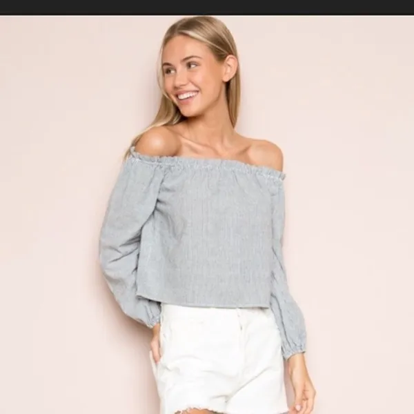 Brandy Melville off the shoulder crop top S‎ - Image 3
