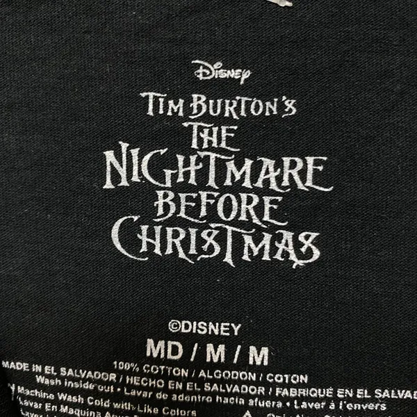 Nightmare before Christmas Tshirt size medium - Image 4