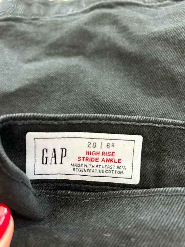Gap Jeans Women’s Black - Image 4