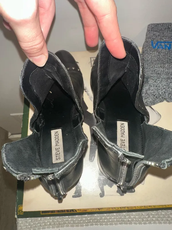 Steve Madden Booties Black Leather - Image 4