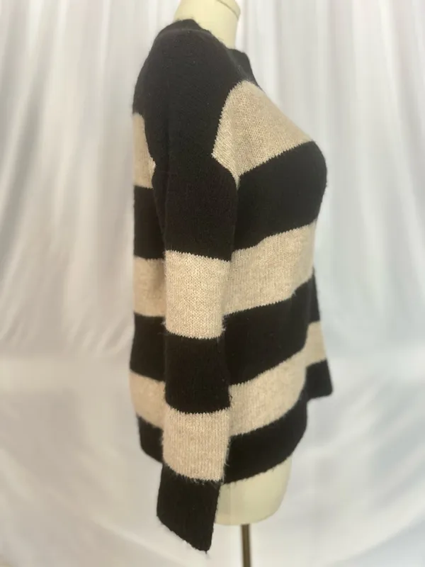 Magaschoni Striped Sweater Black Beige Alpaca Blend Cozy Soft Size M (1271) - Image 5