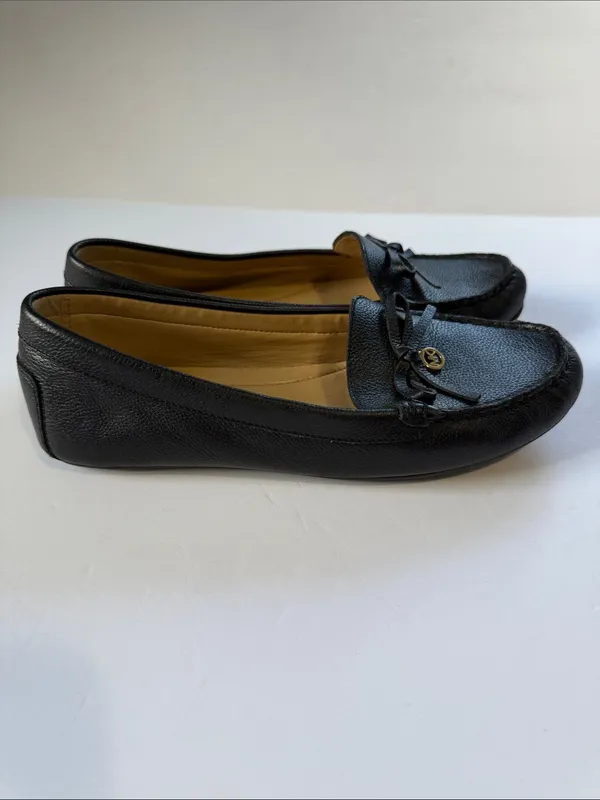 Michael Kors Black Pebbled Leather Bow Moccasin Flats - Image 4
