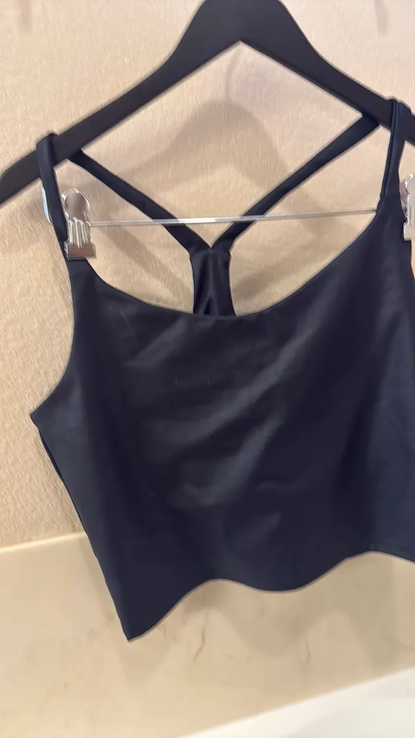 Abercrombie black crop top L - Image 2