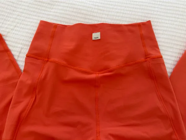 Vuori Studio Leggings Pocket Grapefruit Small - Image 5