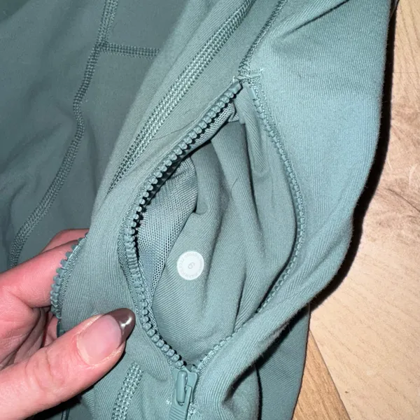 Lululemon Full-Zip Jacket - Image 7