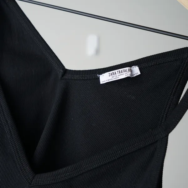 Zara Ribbed Black Crop Top Spaghetti Strap Cami Solid Cropped V-Neck Summer EUC - Image 5