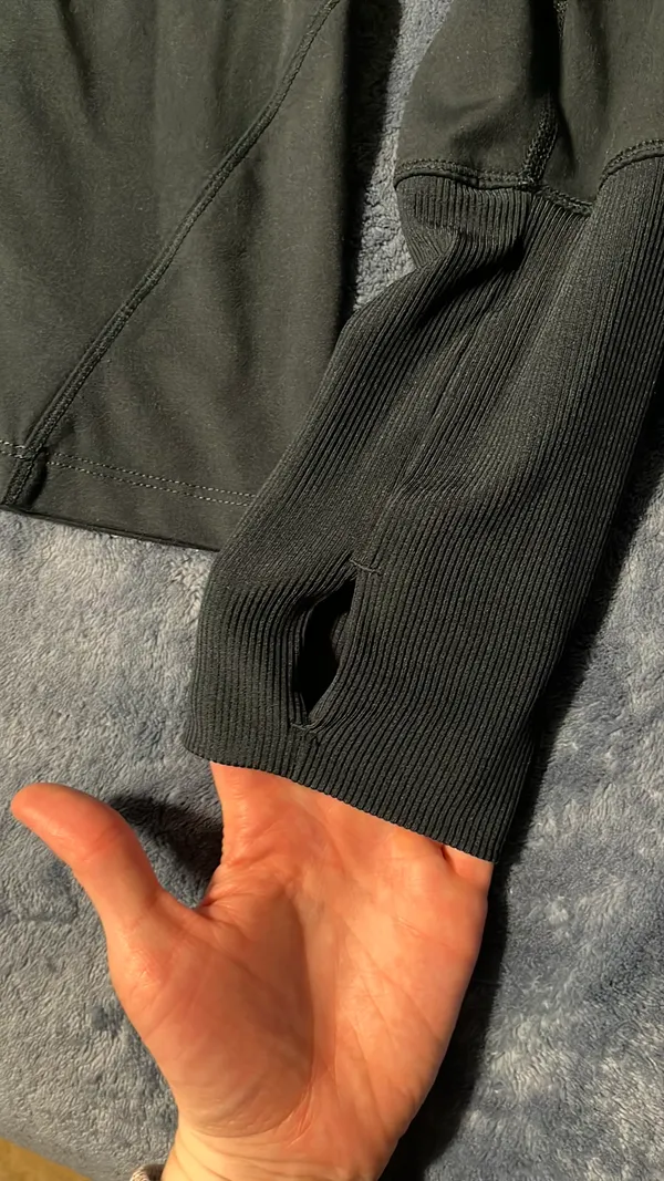 Yogalicious Dark green yoga long sleeve too - Image 2