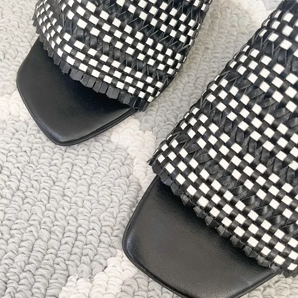 Top shop black and white weave low block heel mule sandals - Image 3