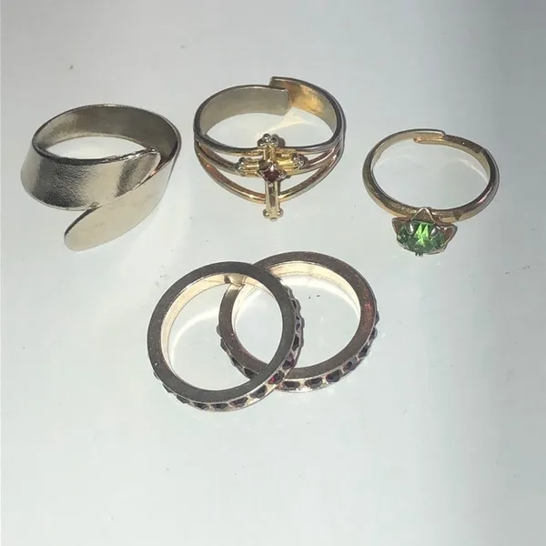Lot of 5 Vintage Gold Tone & Silver Tone Boho Rings Adjustable & Size 6 & 8 - Image 2
