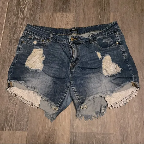 MsShe High Waisted Distressed Cut Off Blue Jean Denim Shorts Size 18 - Image 2
