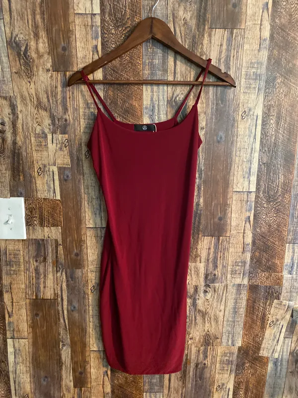 Missguided women's sleeveless dress burgundy color size 10 - Image 3