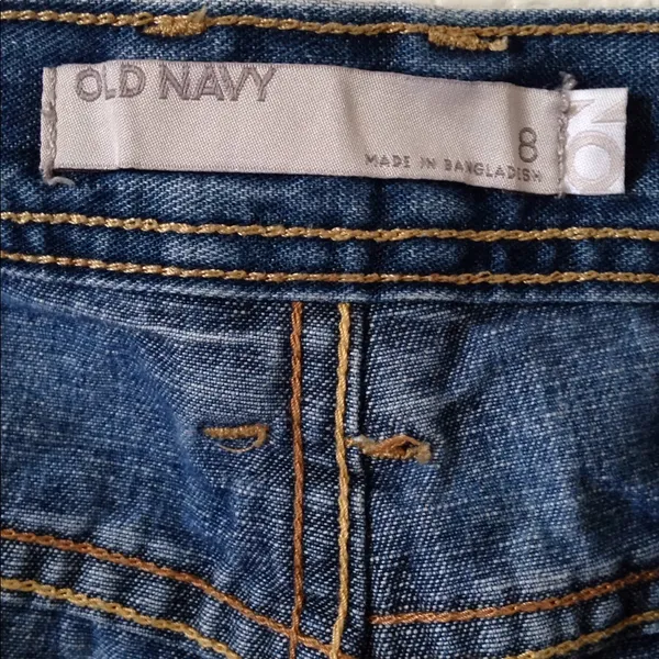 FINAL MARKDOWN Ladies' Old Navy Mid-Rise Cutoff Shorts (8) - Image 5