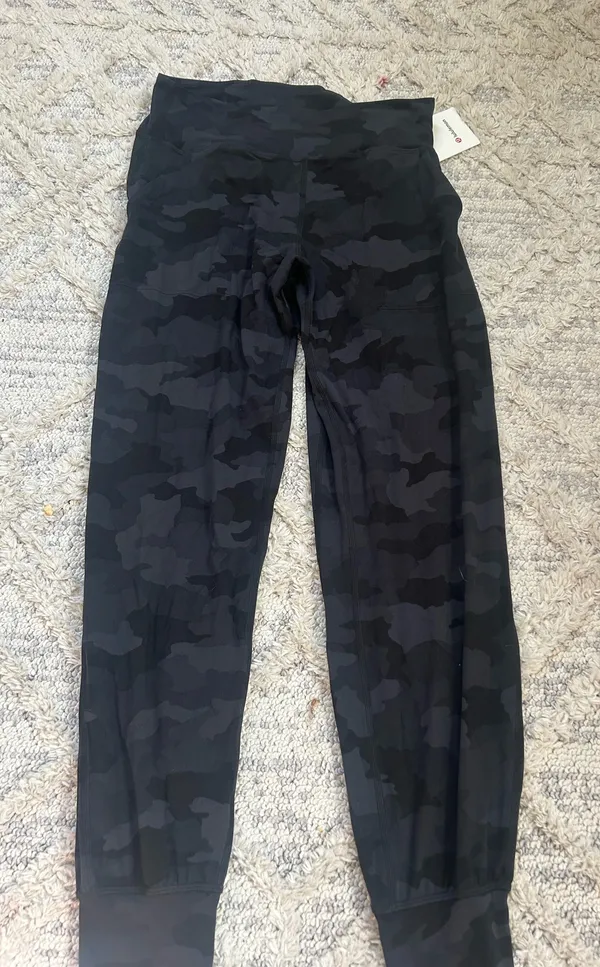 Lululemon Align Joggers - Image 5