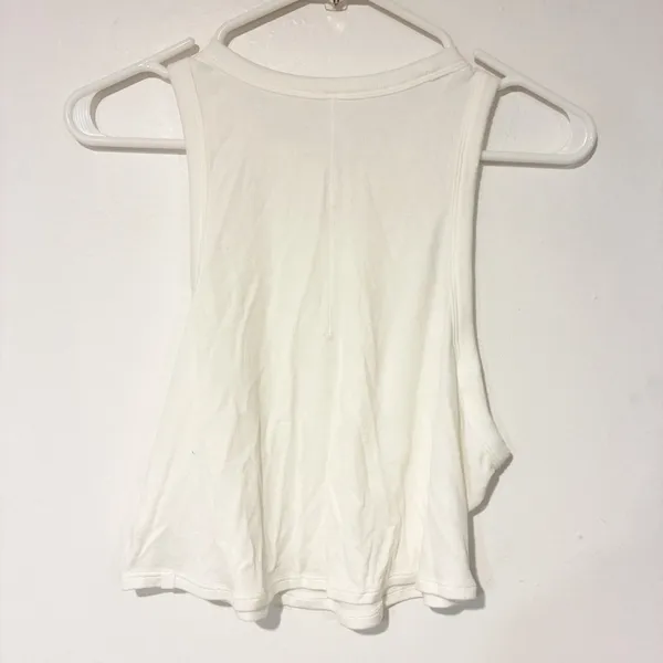 Lululemon Plus Size 14 Hold Tight Cropped Tank Top Soft Ribbed White - Image 4