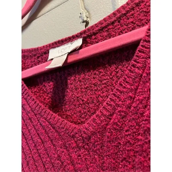 Loft V-Neck Pullover Sweater Woman’s Size Small - Image 7