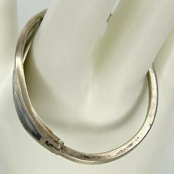 Vintage Silver Tone Abalone Shell Flower Inlay Bangle Child's Bracelet - Image 4