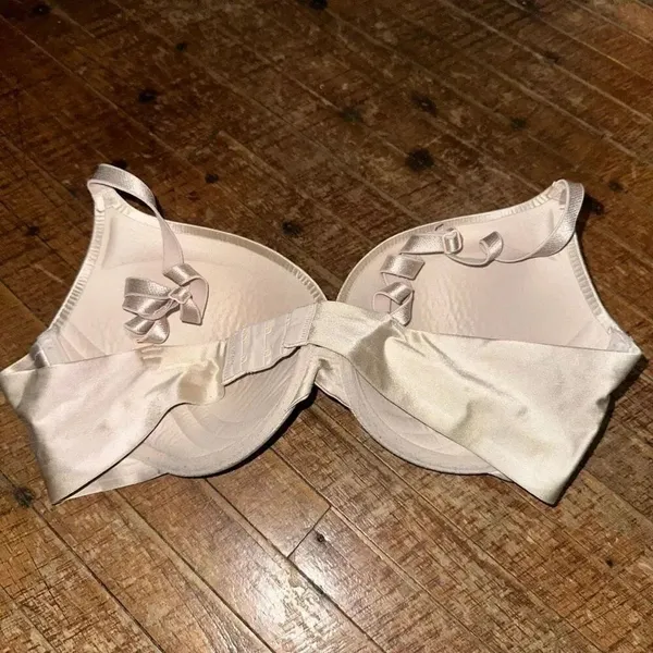 Soma satiny Enhancing Shape push-up 36C nude bra - Image 2