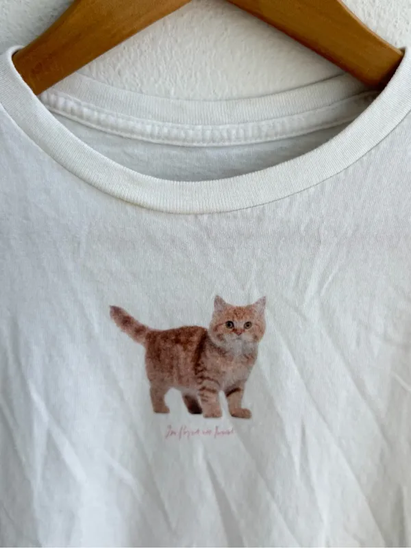 In Print We Trust White Cat Graphic Tee Size XS - Image 2