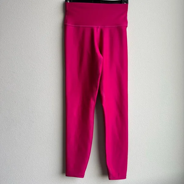 Alo Yoga 7/8 High Waist Shiny Airlift Legging Hot Fuschia Pink Calf Logo SZ XS - Image 2