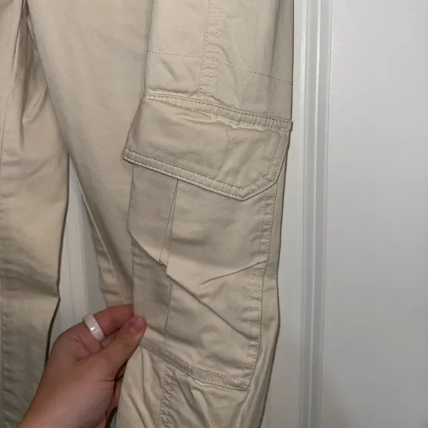 Abercrombie & Fitch Women’s Cargo Pants - Image 5