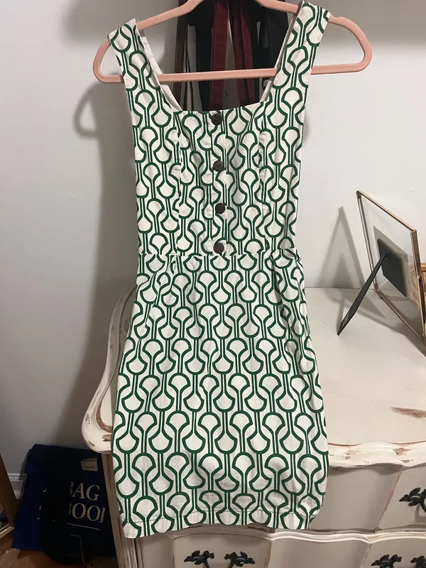 green and white print casual dress - Image 2