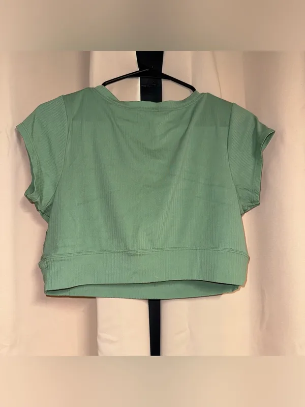 NEW aerie offline cropped tee - Image 4