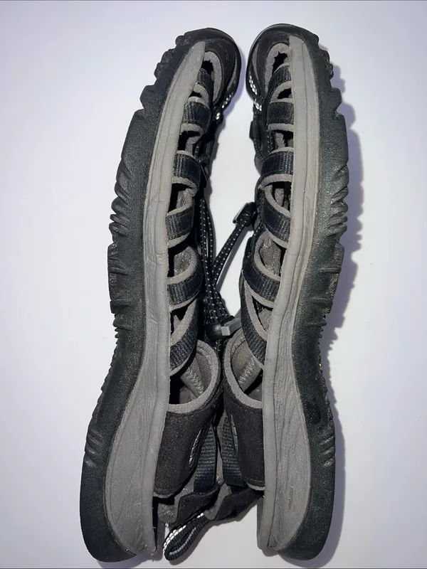 SOLD Keen Women’s Gray and Black Closed-Toe Hiking Water Sandals - Image 7