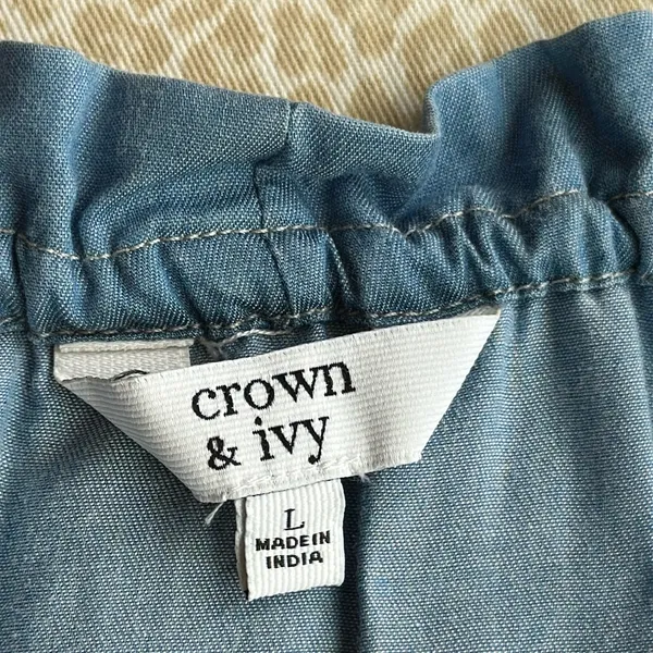 Crown & Ivy light denim embroidered top with drawstring collar, size L - Image 2