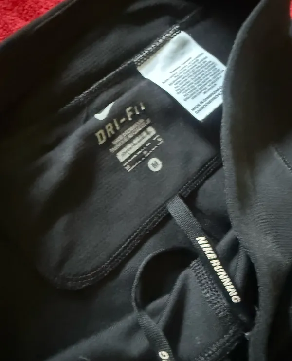 Nike Capri Dri-Fit Leggings Black Medium - Image 12