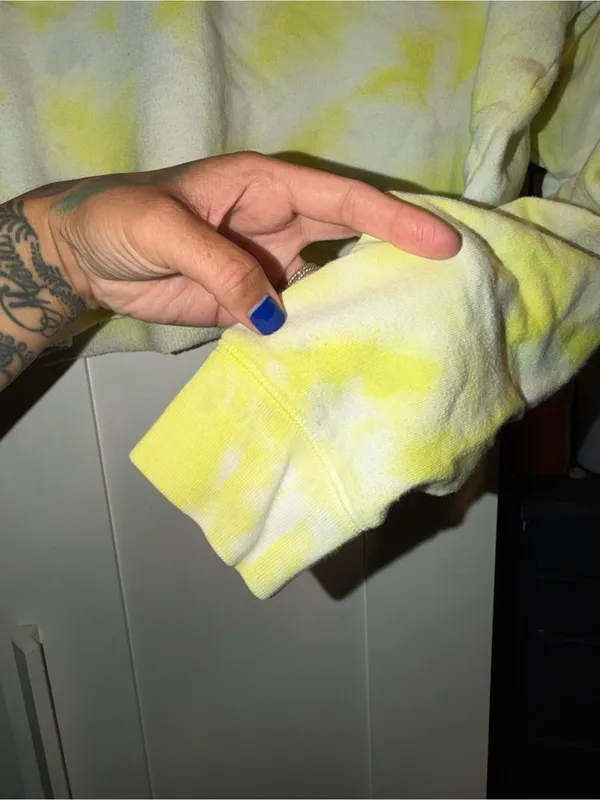 VS PINK Yellow Crop Tie-dye Crewneck - Image 7