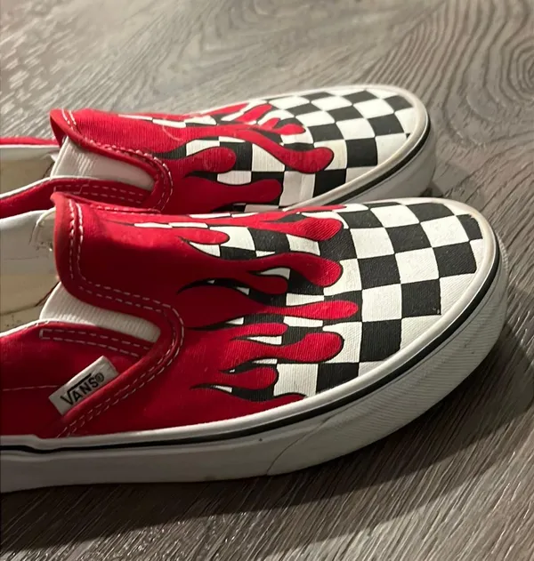 Vans Women’s slip on - Image 3
