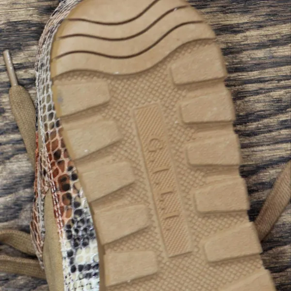 NWT G.I.L.I. Womens Snake Print Suede Low Top Sneakers Caramel Brown 6.5M - Image 7