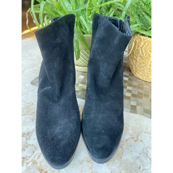 Dolce Vita Stunna black suede ankle boots size 9.5 - Image 10