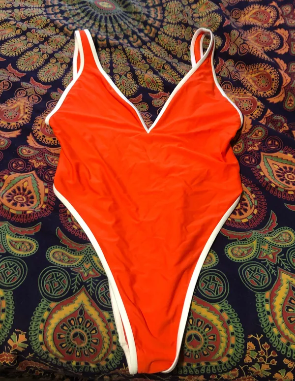 Express Swimsuit - Image 2