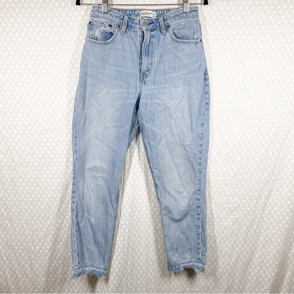 Abercrombie &‎ Fitch Light Wash Curve Love High Rise Mom Jeans - Image 2