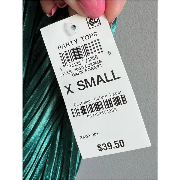 On 34th NWT Sleeveless High-Neck Pleated Tank Top Forest Emerald Green Size XS - Image 4