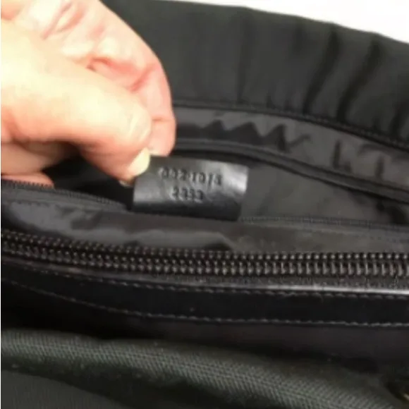 Authentic GUCCI business/tote bag🌹🌹 - Image 11