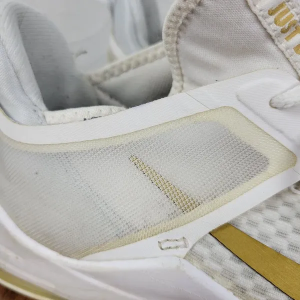 Nike Air Max Womens Bella TR 2 Shoes 9.5 White Metallic Gold Sneakers AQ7492-101 - Image 11
